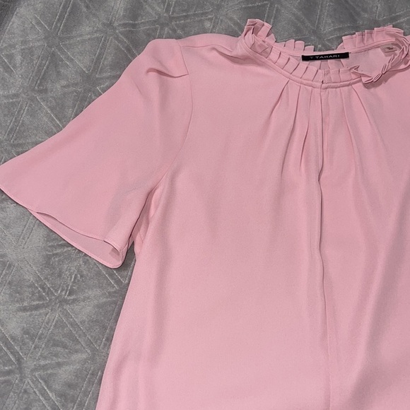 SHORT Sleeve Ruffle Trim
Pleat Top - Picture 4 of 4